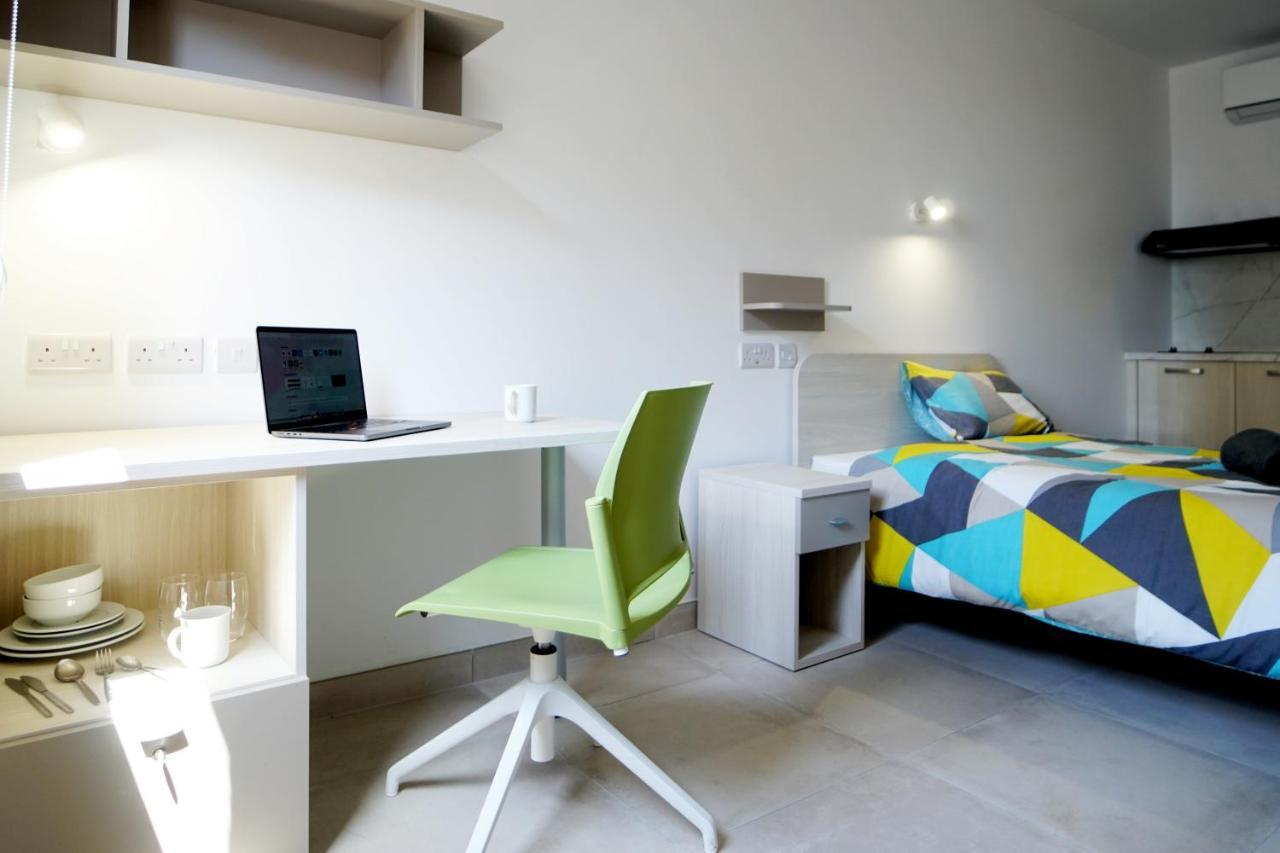 Campus Hub Vandrarhem Msida Exteriör bild